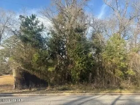 002224 E Near 217 E Clay Street Whiteville NC 28472