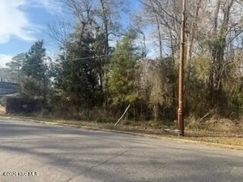 002224 E Near 217 E Clay Street Whiteville NC 28472