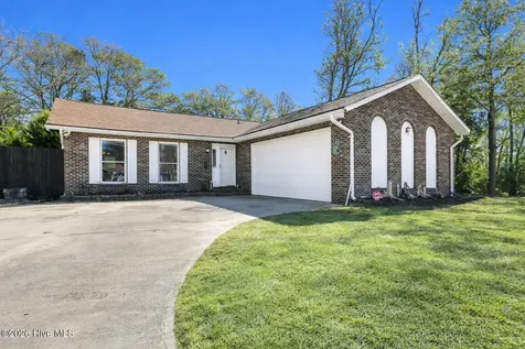 104 SE 16th Street Oak Island NC 28465