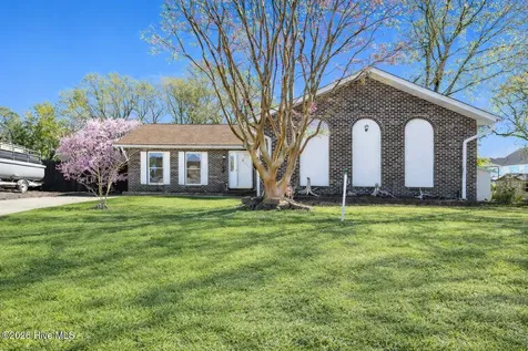 104 SE 16th Street Oak Island NC 28465