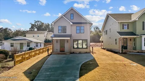 261 N Hale Street Southern Pines NC 28387