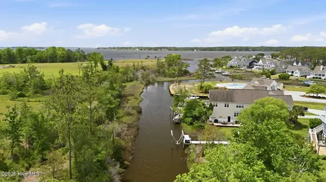 246 Amphitheater Drive Swansboro NC 28584