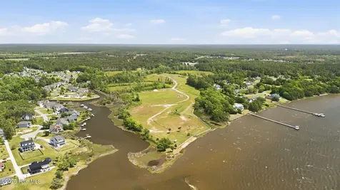 246 Amphitheater Drive Swansboro NC 28584