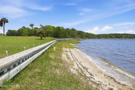 246 Amphitheater Drive Swansboro NC 28584
