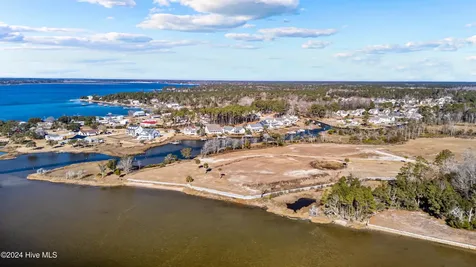 246 Amphitheater Drive Swansboro NC 28584