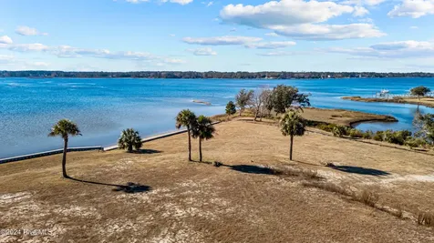 246 Amphitheater Drive Swansboro NC 28584