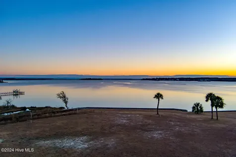 246 Amphitheater Drive Swansboro NC 28584