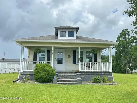 1304 Stallings Parkway New Bern NC 28562