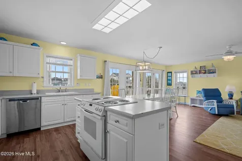 1301 N New River Drive Surf City NC 28445