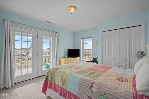 1301 N New River Drive Surf City NC 28445