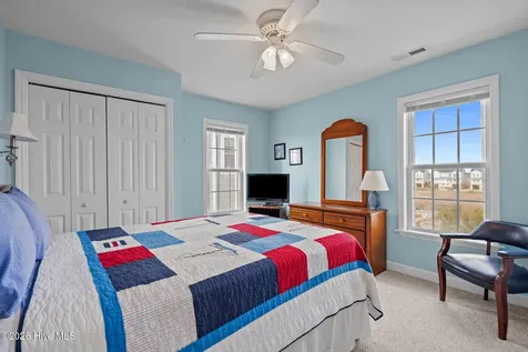 1301 N New River Drive Surf City NC 28445