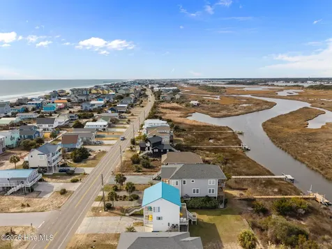 1301 N New River Drive Surf City NC 28445
