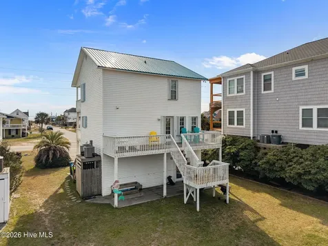 1301 N New River Drive Surf City NC 28445