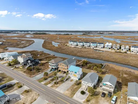 1301 N New River Drive Surf City NC 28445