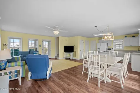 1301 N New River Drive Surf City NC 28445