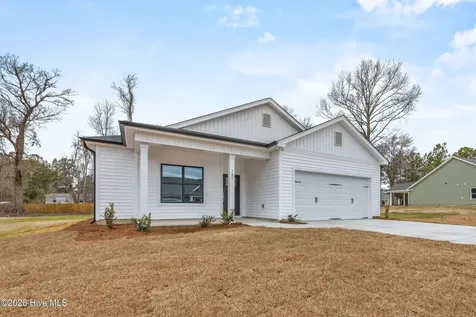 305 Riva Ridge Burgaw NC 28425