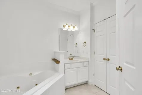 1009 N Sanderling Drive Leland NC 28451