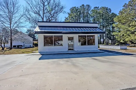 2735 Nc-41 Chinquapin NC 28521