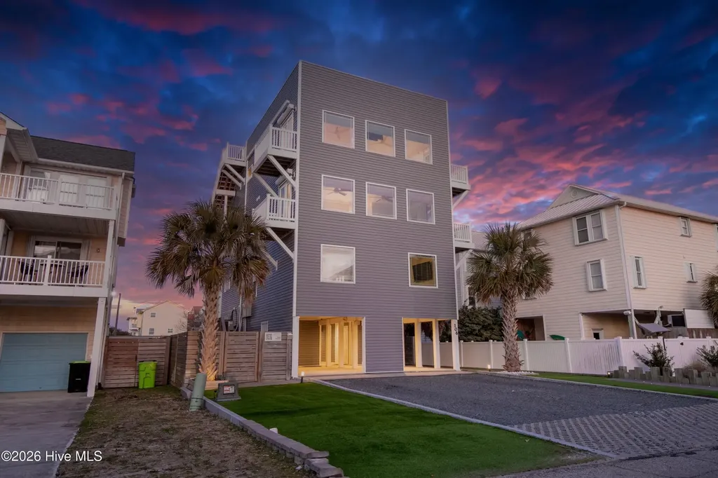 106 Charlotte Avenue Surf City NC 28445