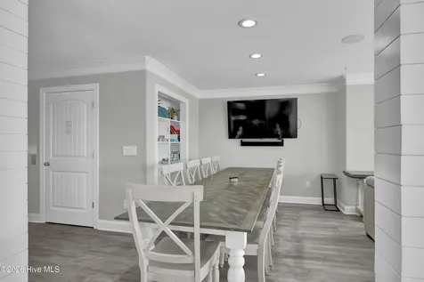 106 Charlotte Avenue Surf City NC 28445