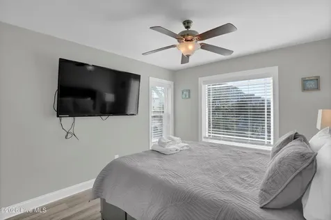 106 Charlotte Avenue Surf City NC 28445