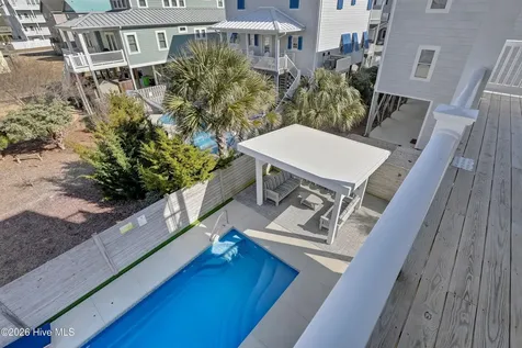 106 Charlotte Avenue Surf City NC 28445