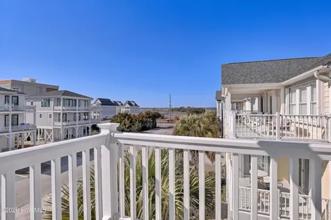 106 Charlotte Avenue Surf City NC 28445