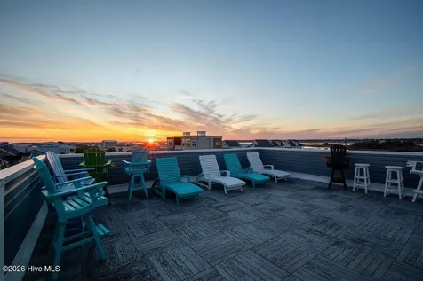 106 Charlotte Avenue Surf City NC 28445