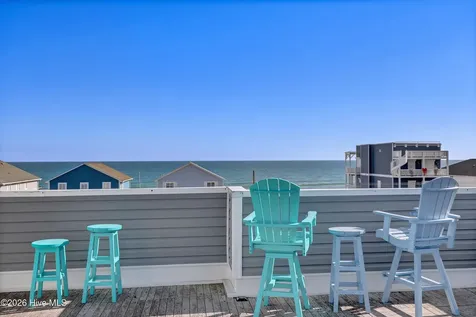 106 Charlotte Avenue Surf City NC 28445
