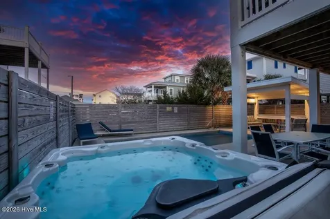 106 Charlotte Avenue Surf City NC 28445