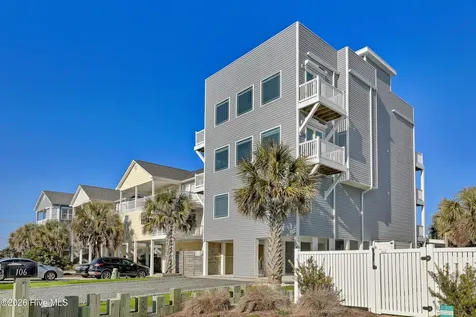 106 Charlotte Avenue Surf City NC 28445