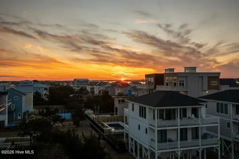 106 Charlotte Avenue Surf City NC 28445