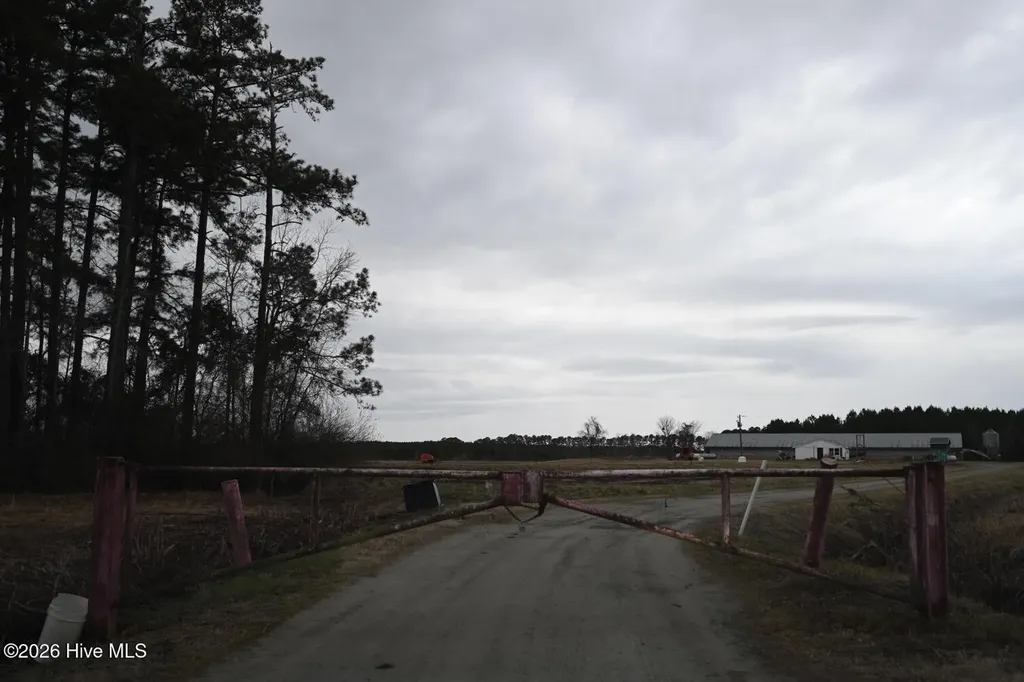 1535 Maul Swamp Road Vanceboro NC 28586