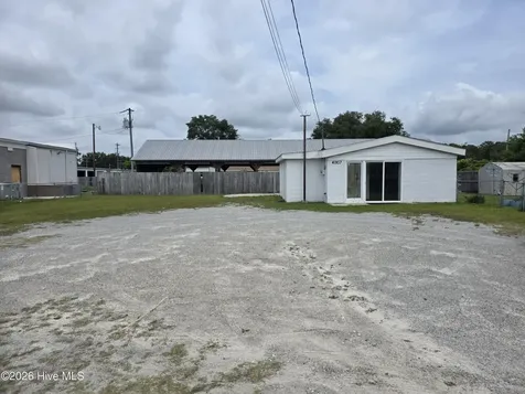 4009 Holly Shelter Road Castle Hayne NC 28429