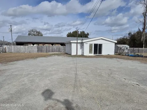 4009 Holly Shelter Road Castle Hayne NC 28429