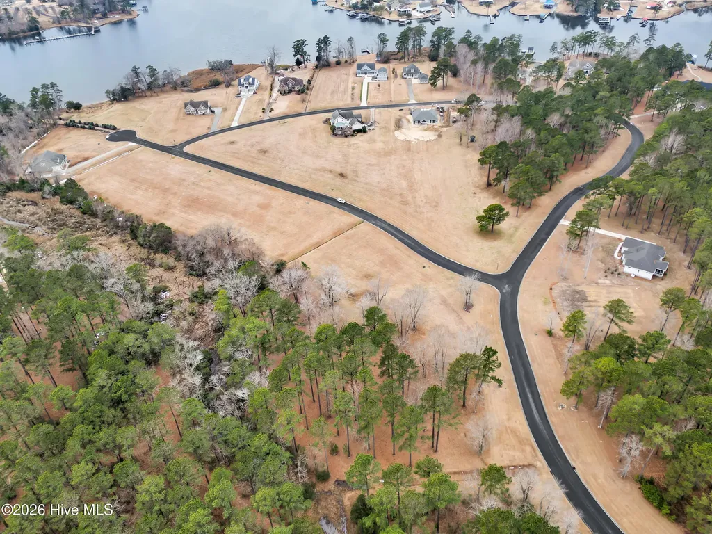 117 Southern Plantation Drive S Oriental NC 28571