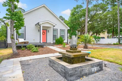 110 Highland Park Avenue Southport NC 28461