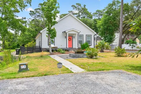 110 Highland Park Avenue Southport NC 28461