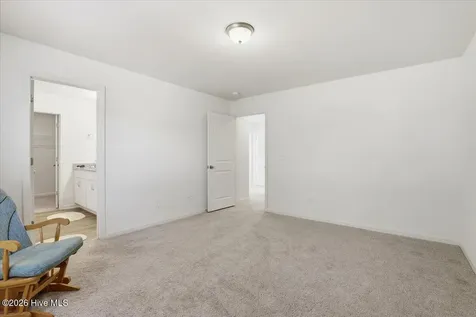 2142 Carriage Drive Kinston NC 28504
