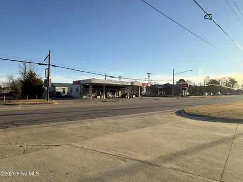 410 S Hughes Boulevard Elizabeth City NC 27909