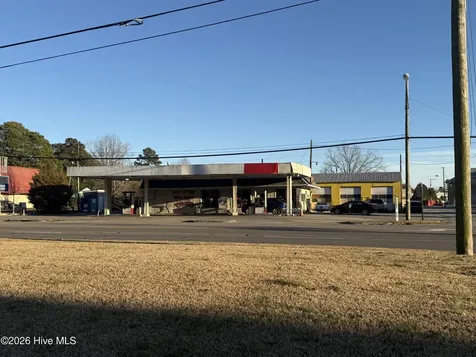 410 S Hughes Boulevard Elizabeth City NC 27909