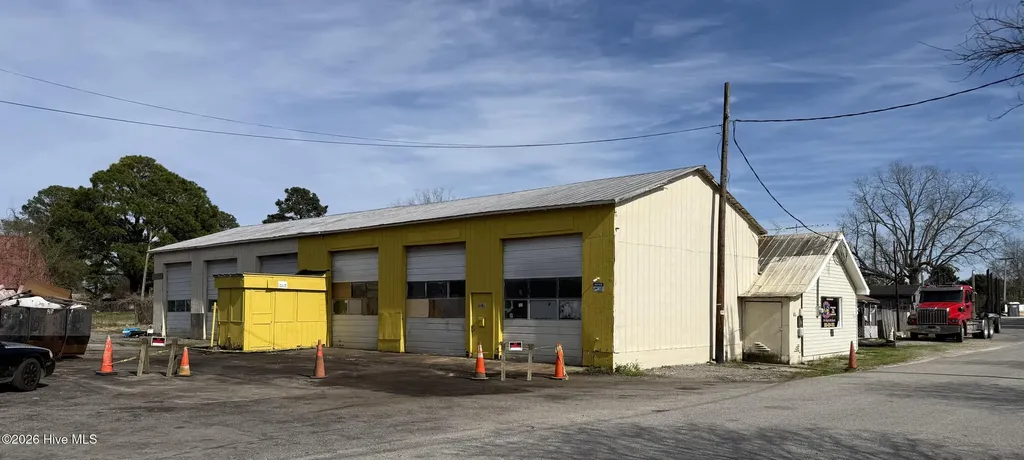 425 Sam Davis Street Elizabeth City NC 27909