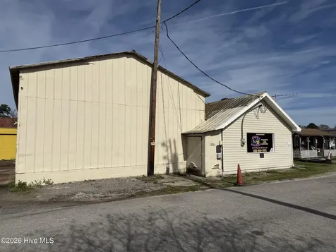 425 Sam Davis Street Elizabeth City NC 27909