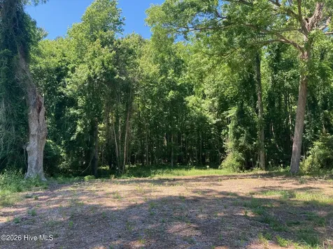 316 Bayview Road Bayview NC 27808