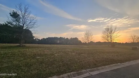178 Sycamore Lakes Drive Wallace NC 28466