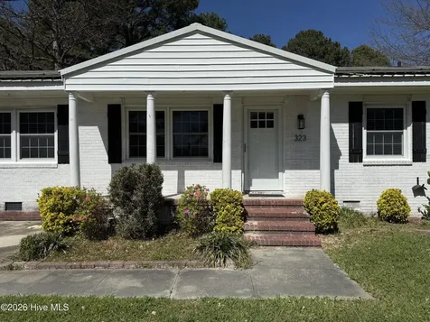 323 Cardinal Road Jacksonville NC 28546