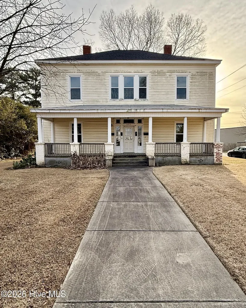 4413 W Church Street Farmville NC 27828