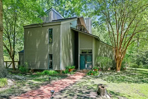 127 Hampton Drive Washington NC 27889