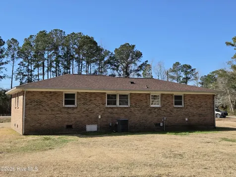 1380 Lake Cole Road Midway Park NC 28544