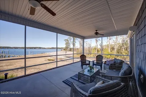 5544 Creek Pointe Road New Bern NC 28560